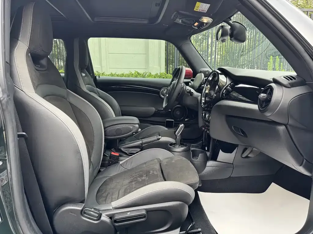 MINI JCW (John Cooper Works) 2021 из CN, фото 9