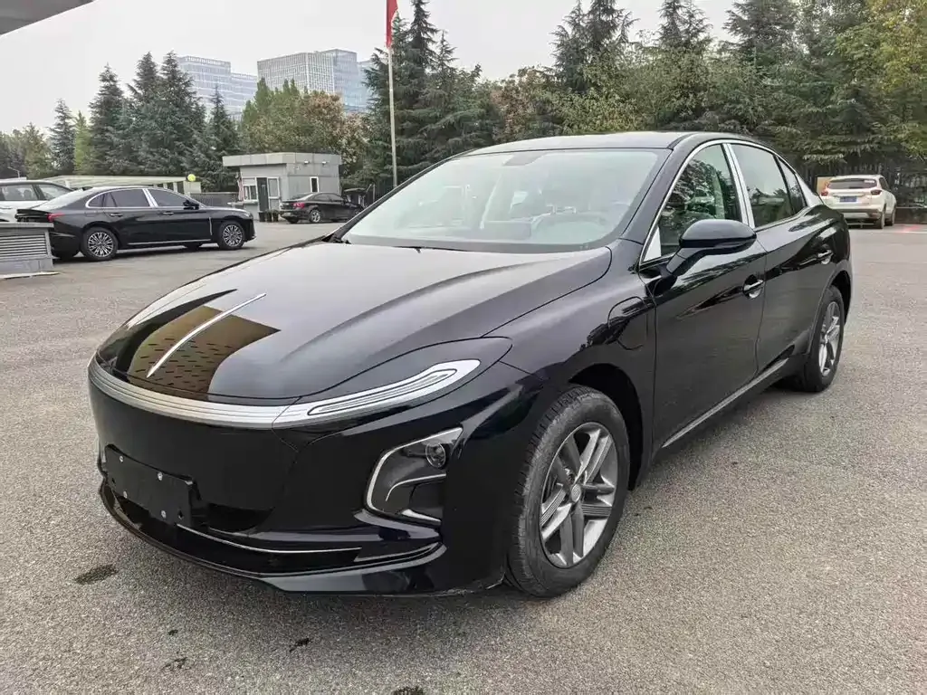 Hongqi E-QM5 2025 из CN, фото 1