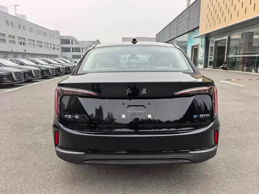 Hongqi E-QM5 2025 из CN, фото 8