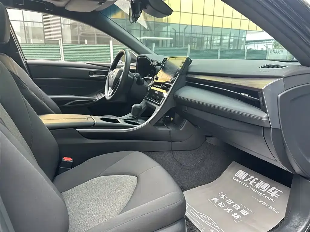 Toyota Avalon 2021 из CN, фото 10