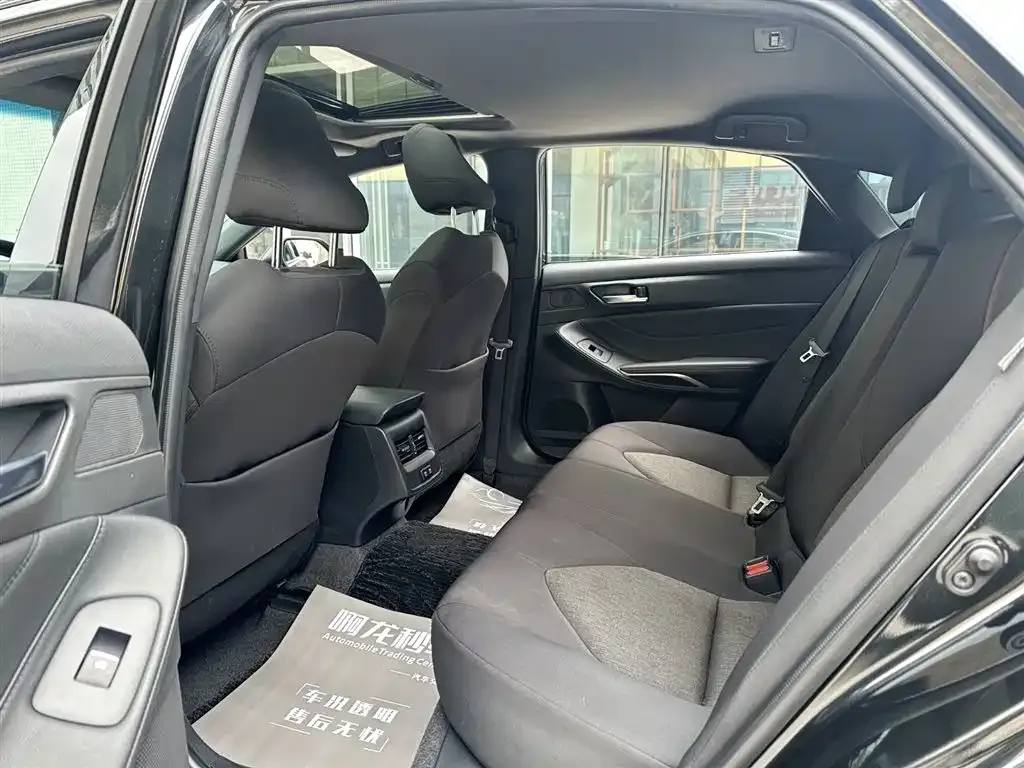 Toyota Avalon 2021 из CN, фото 9