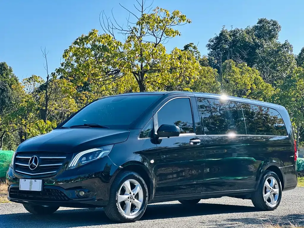 Mercedes-Benz Vito — фото 1