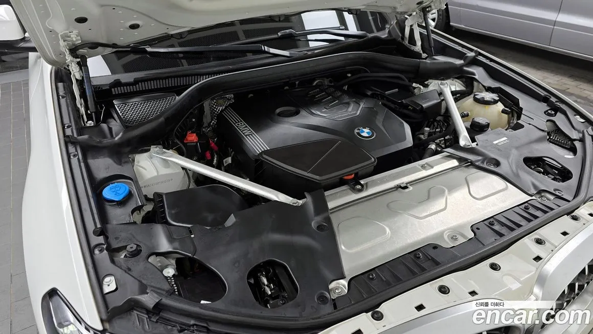 BMW X4 2023 из KR, фото 6