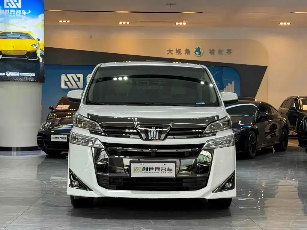 Toyota Vellfire 2023 из CN, фото 2