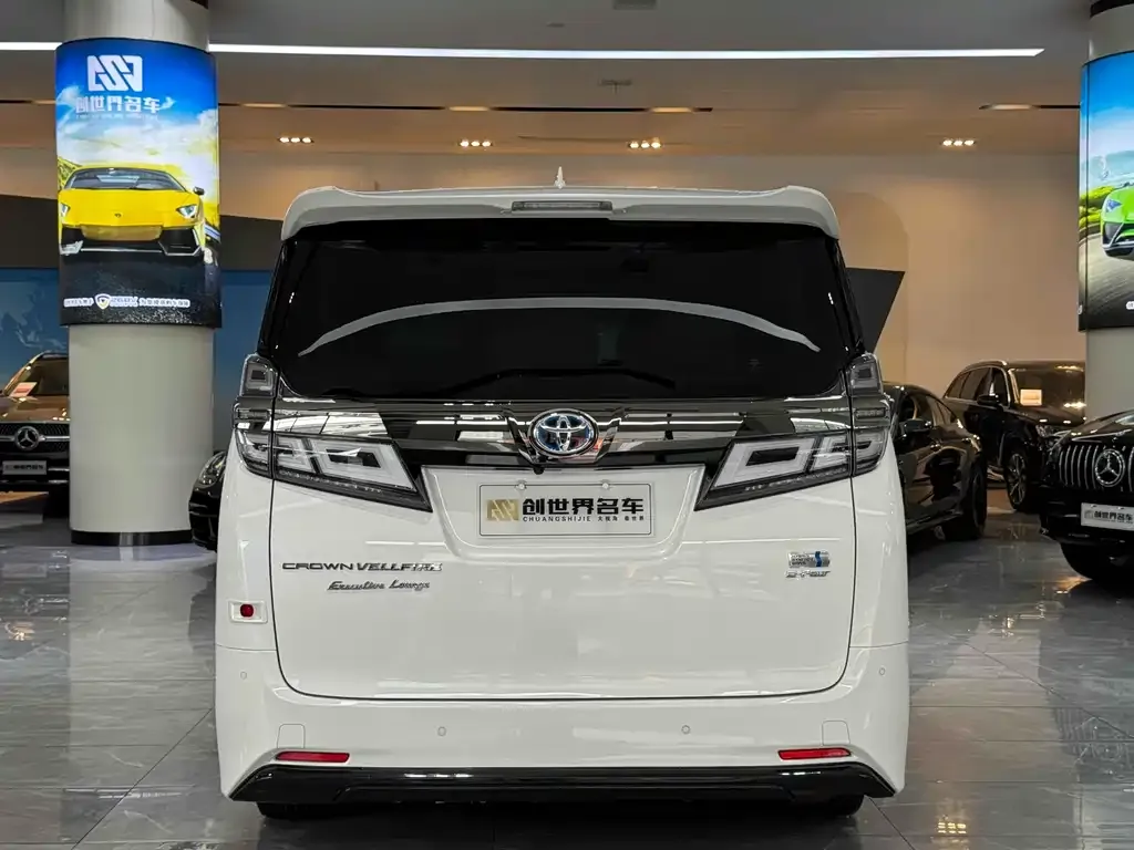 Toyota Vellfire 2023 из CN, фото 5