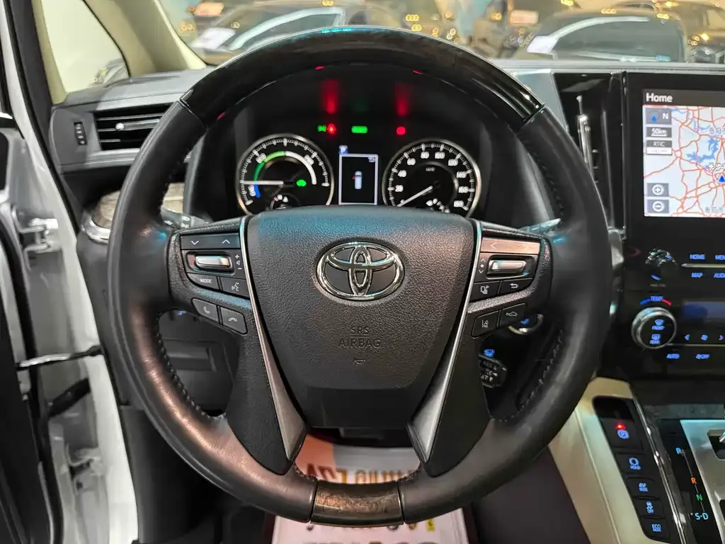 Toyota Vellfire 2023 из CN, фото 9