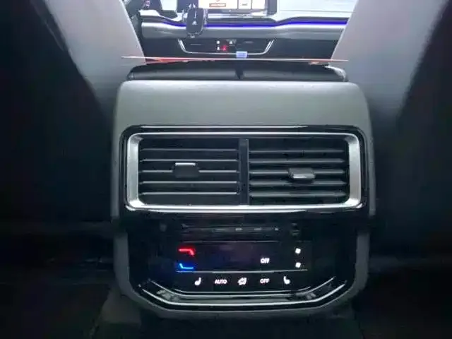 Volkswagen Teramont 2023 из CN, фото 9