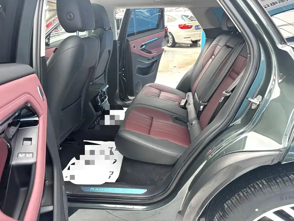 Land Rover Evoque 2024 из CN, фото 4