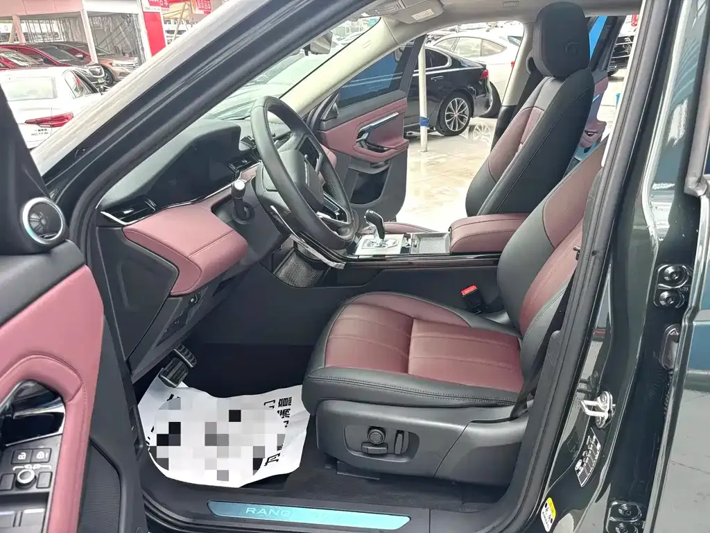 Land Rover Evoque 2024 из CN, фото 6
