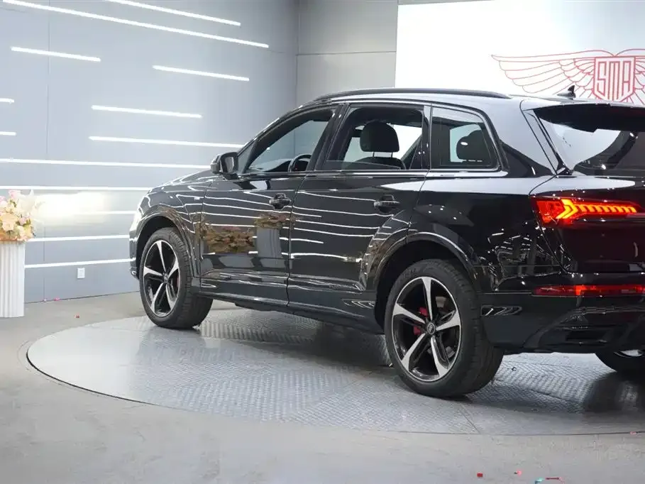 Audi Q7 — фото 3
