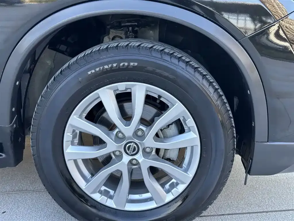 Nissan X-Trail — фото 10