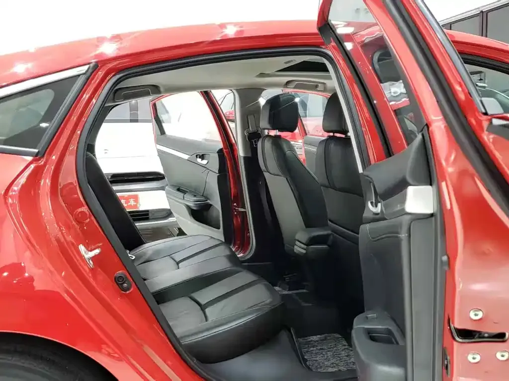 Honda Civic — фото 10