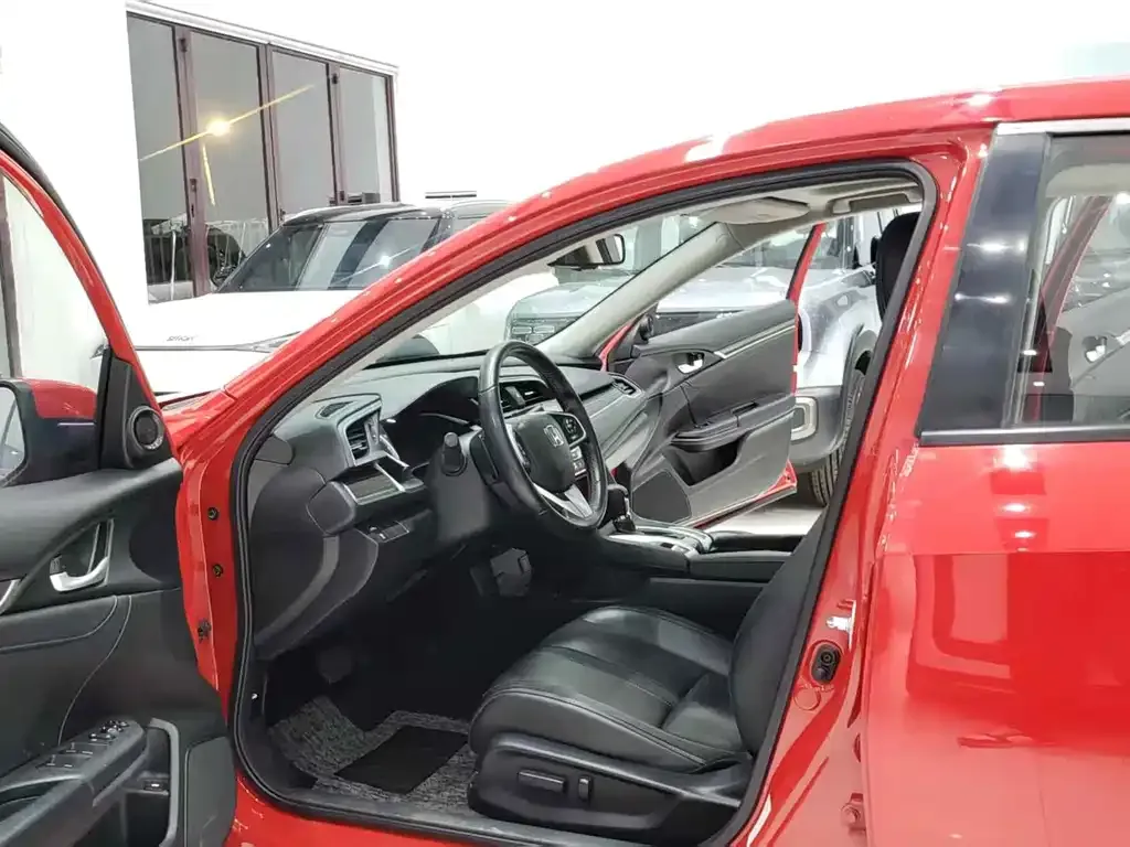 Honda Civic — фото 4