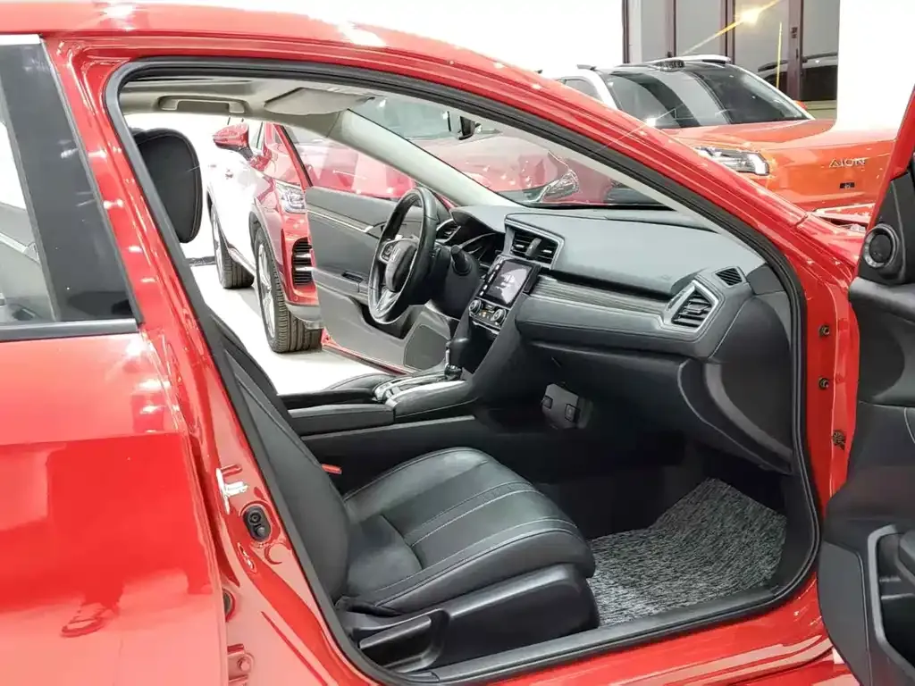 Honda Civic — фото 8