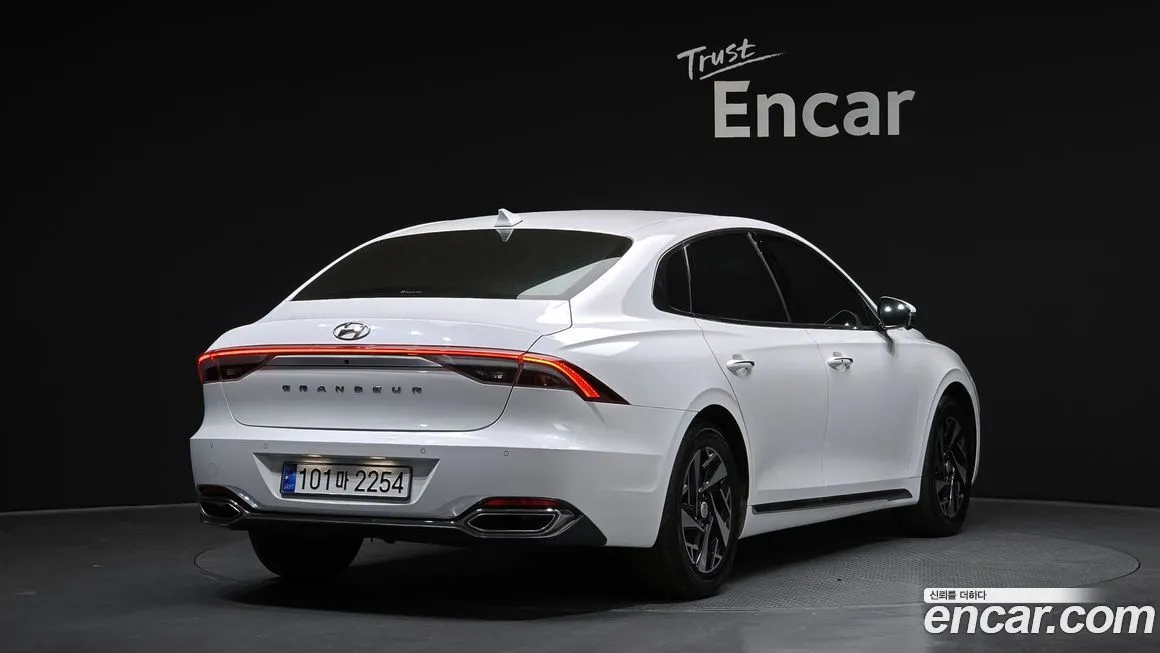 Hyundai Grandeur 2023 из KR, фото 2