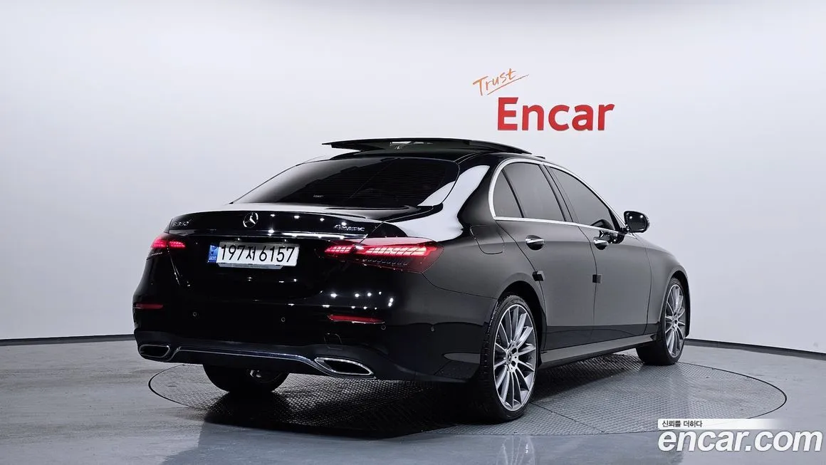 Mercedes-Benz E-Class 2022 из KR, фото 2