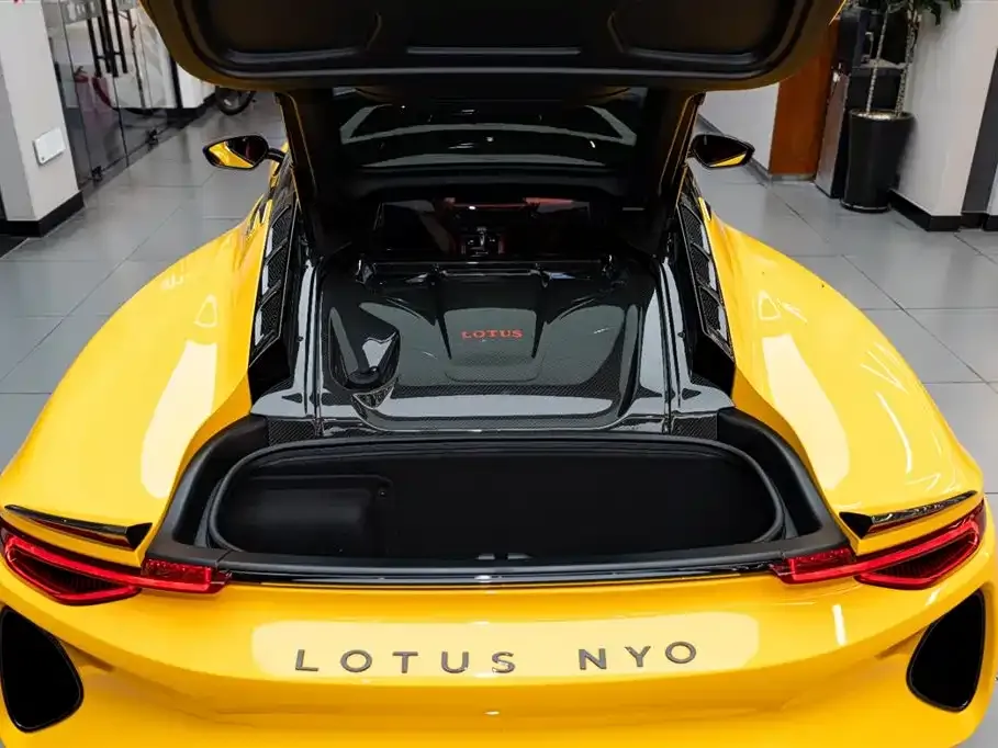 Lotus Emira 2023 из CN, фото 6