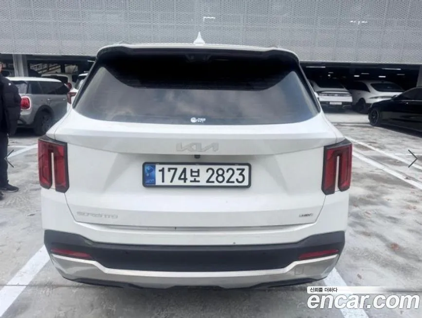 Kia Sorento — фото 4