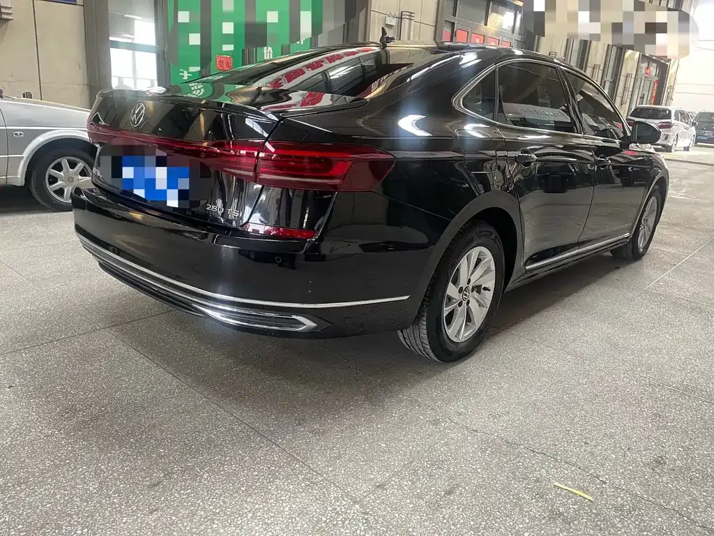 Volkswagen Passat — фото 7