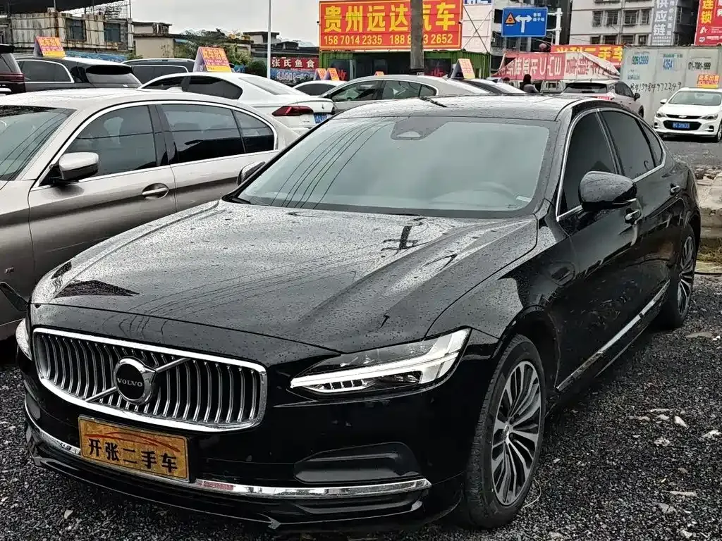 Volvo S90 — фото 1