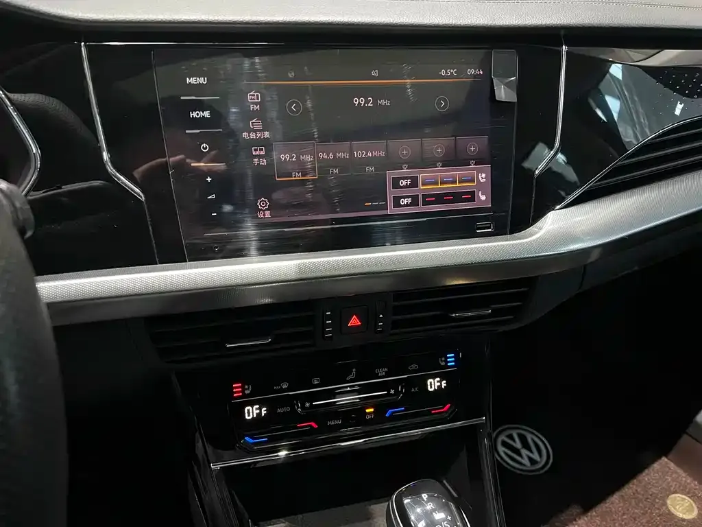 Volkswagen Passat — фото 7