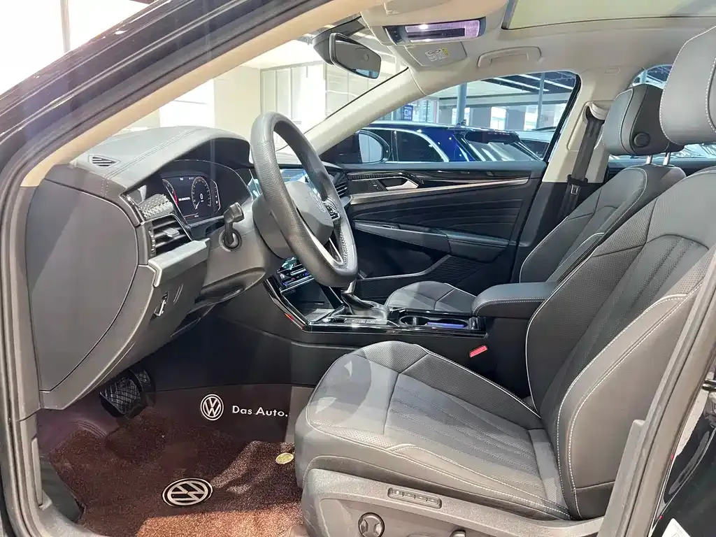 Volkswagen Passat — фото 8