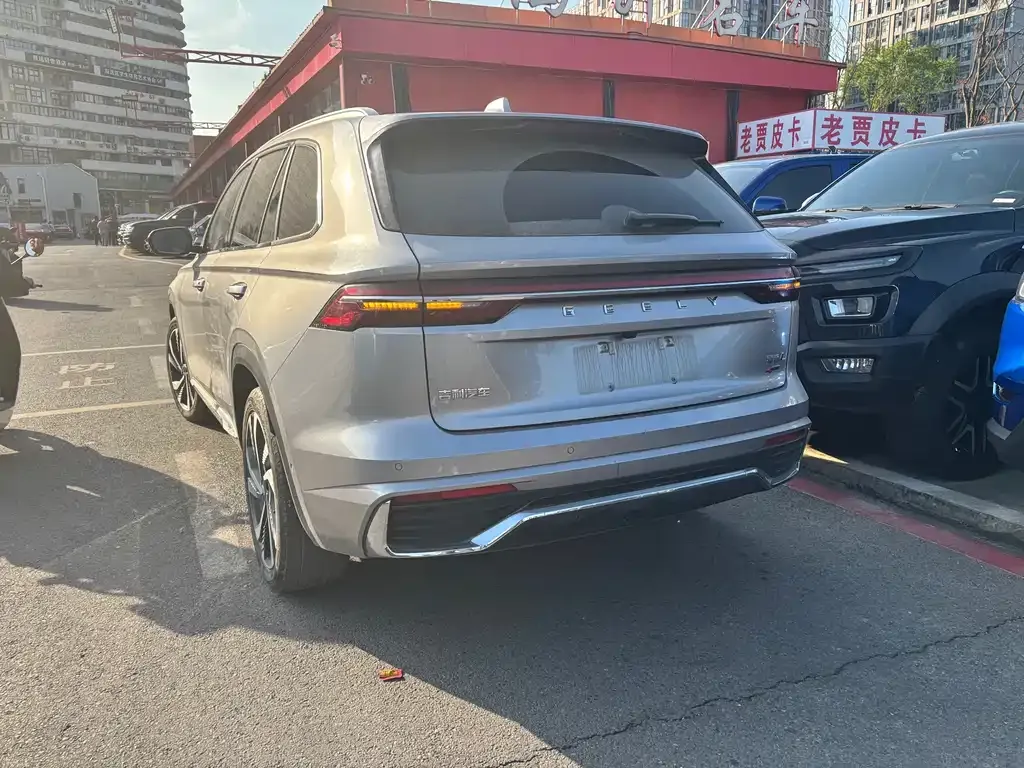 Geely Xingyue L — фото 4