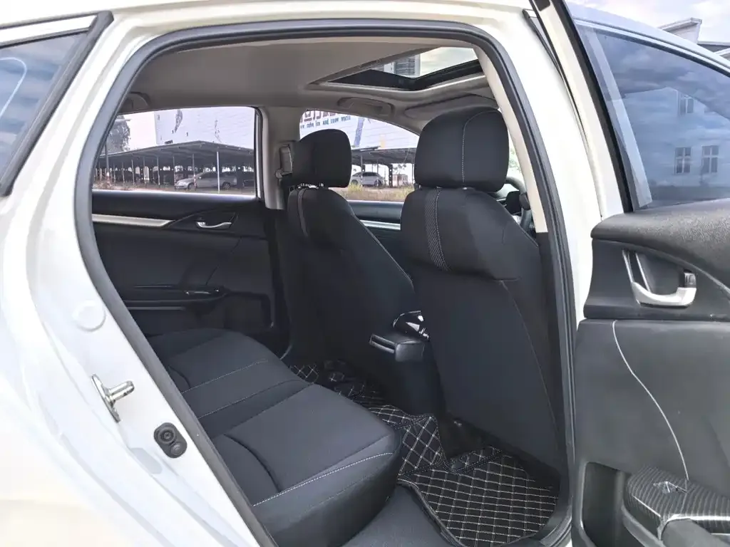 Honda Civic — фото 5