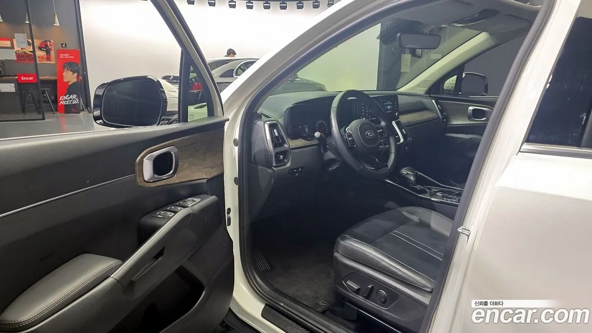 Kia Sorento — фото 10