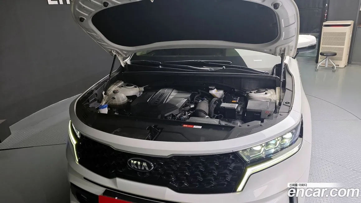 Kia Sorento — фото 6