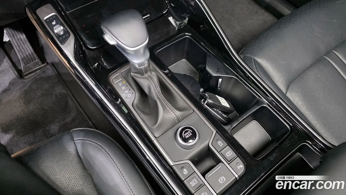 Kia Sorento — фото 9