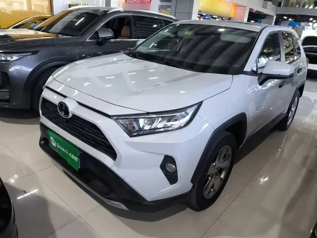 Toyota RAV4 2022 из CN, фото 2