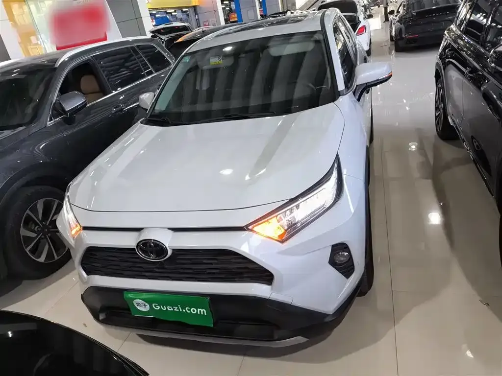 Toyota RAV4 2022 из CN, фото 3