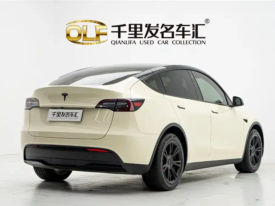 Tesla Model Y — фото 6