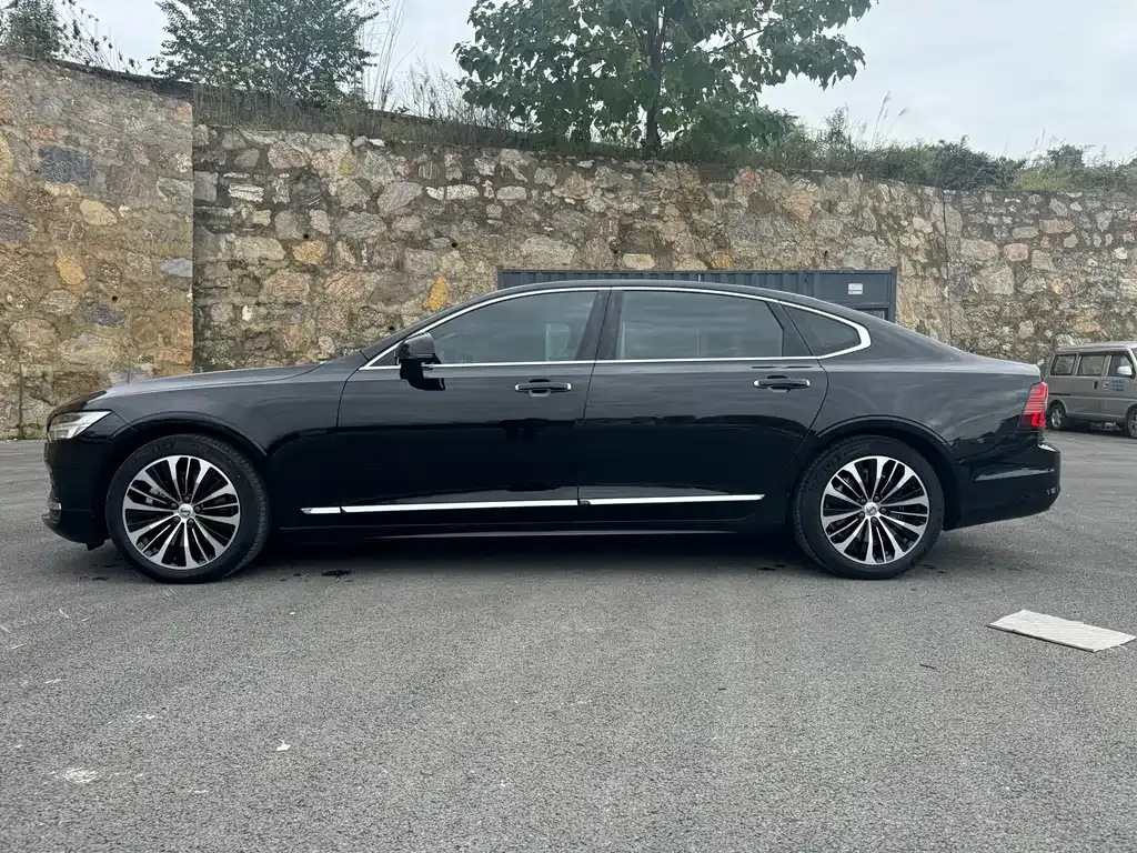 Volvo S90 — фото 10
