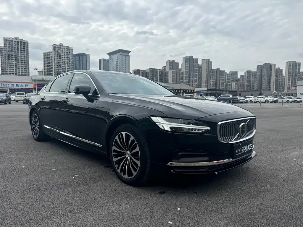 Volvo S90 — фото 3