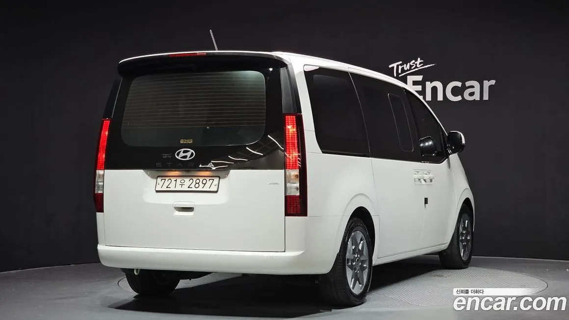 Hyundai Staria — фото 2