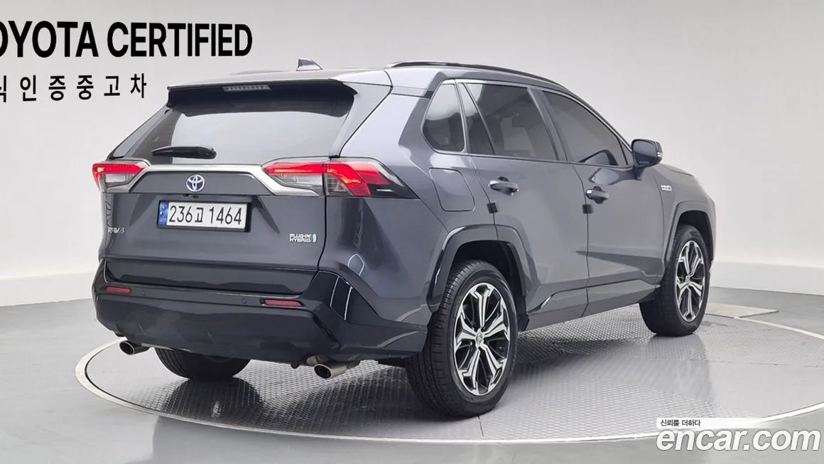 Toyota RAV4 2023 из KR, фото 2