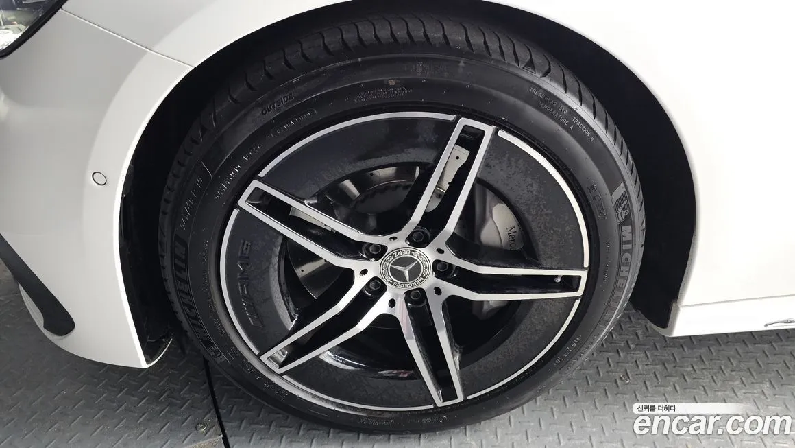 Mercedes-Benz E-Class 2024 из KR, фото 5