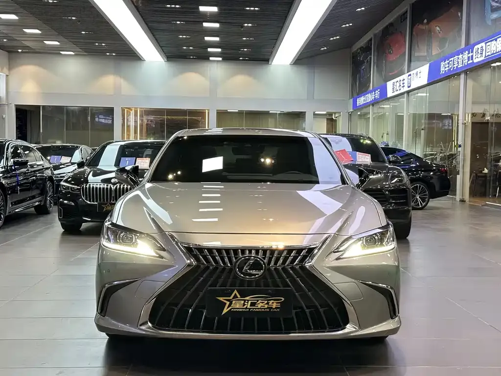 Lexus ES 2023 из CN, фото 1