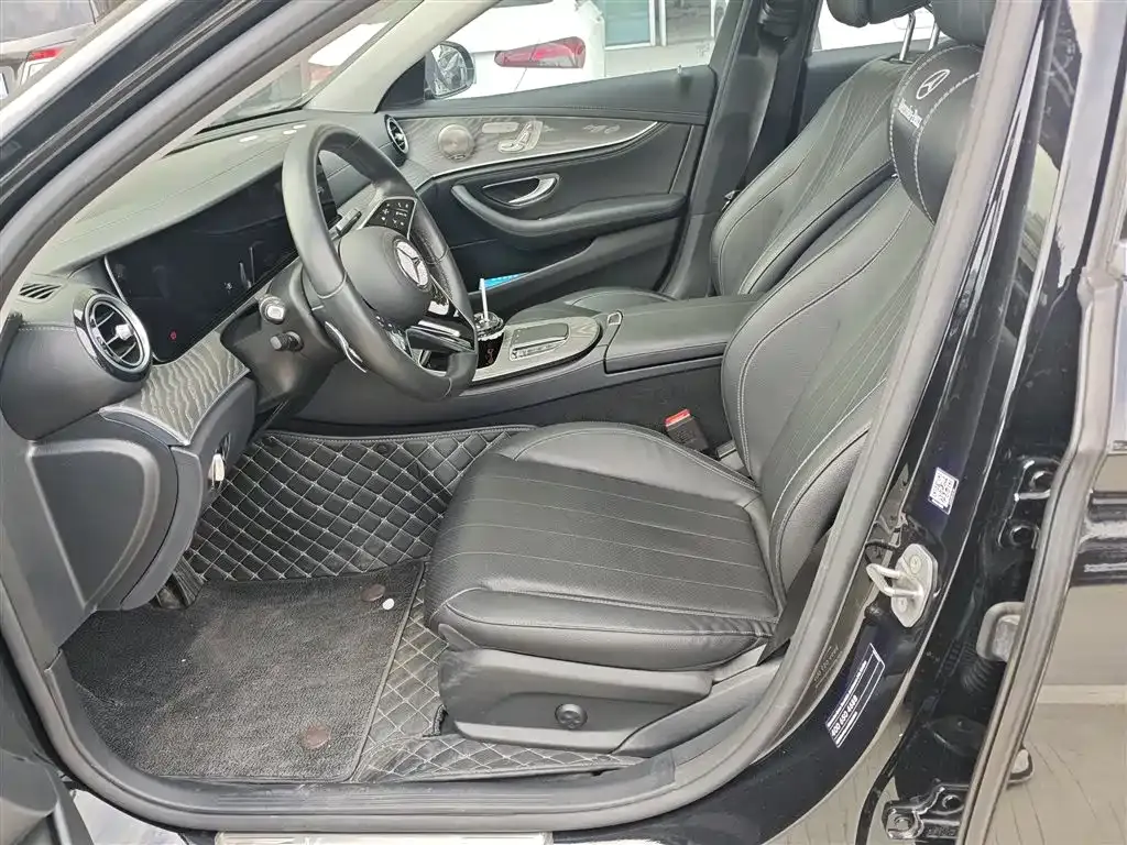Mercedes-Benz E-Class 2023 из CN, фото 9