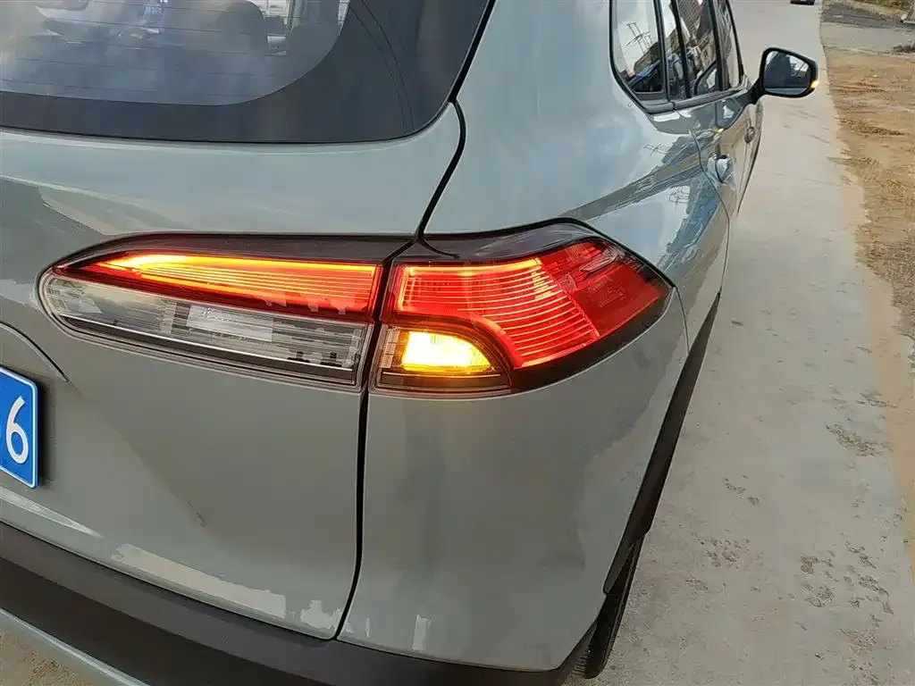 Toyota Corolla Cross 2022 из CN, фото 8
