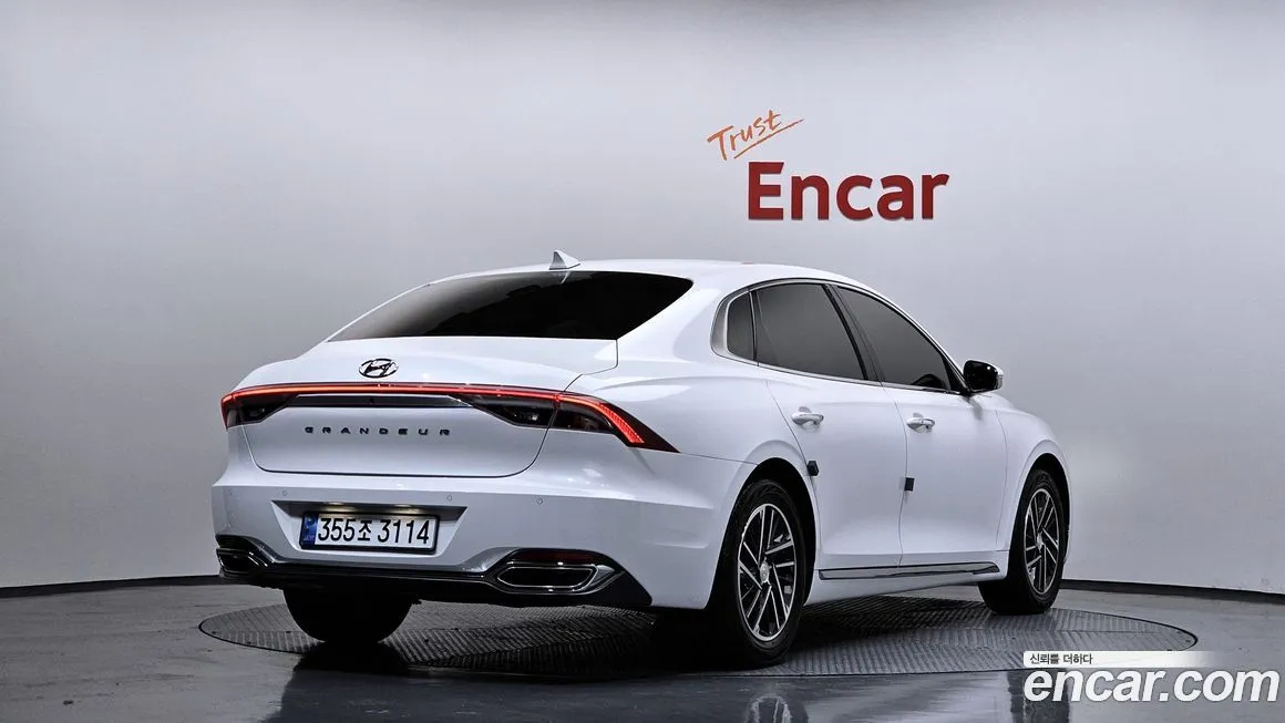 Hyundai Grandeur 2022 из KR, фото 2