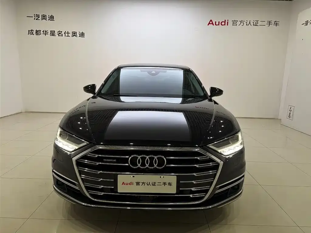 Audi A8 2022 из CN, фото 2