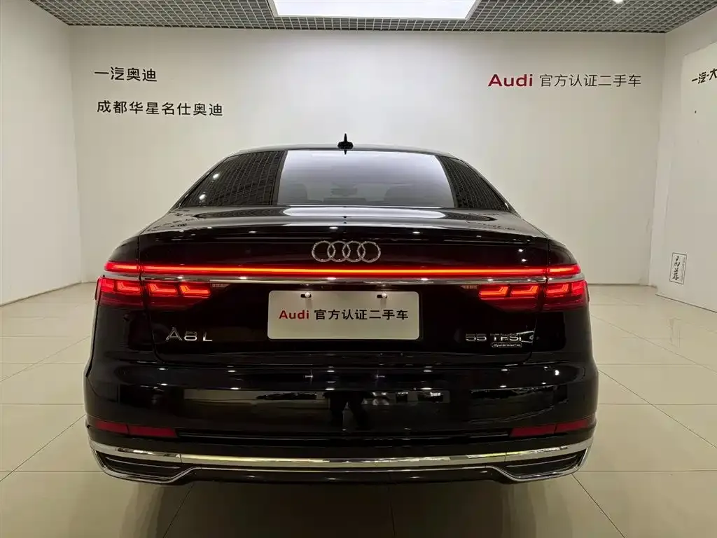 Audi A8 2022 из CN, фото 5