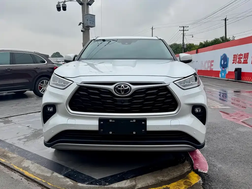 Toyota Highlander 2024 из CN, фото 2