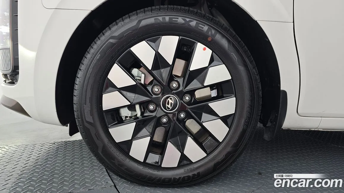 Hyundai Staria 2025 из KR, фото 5