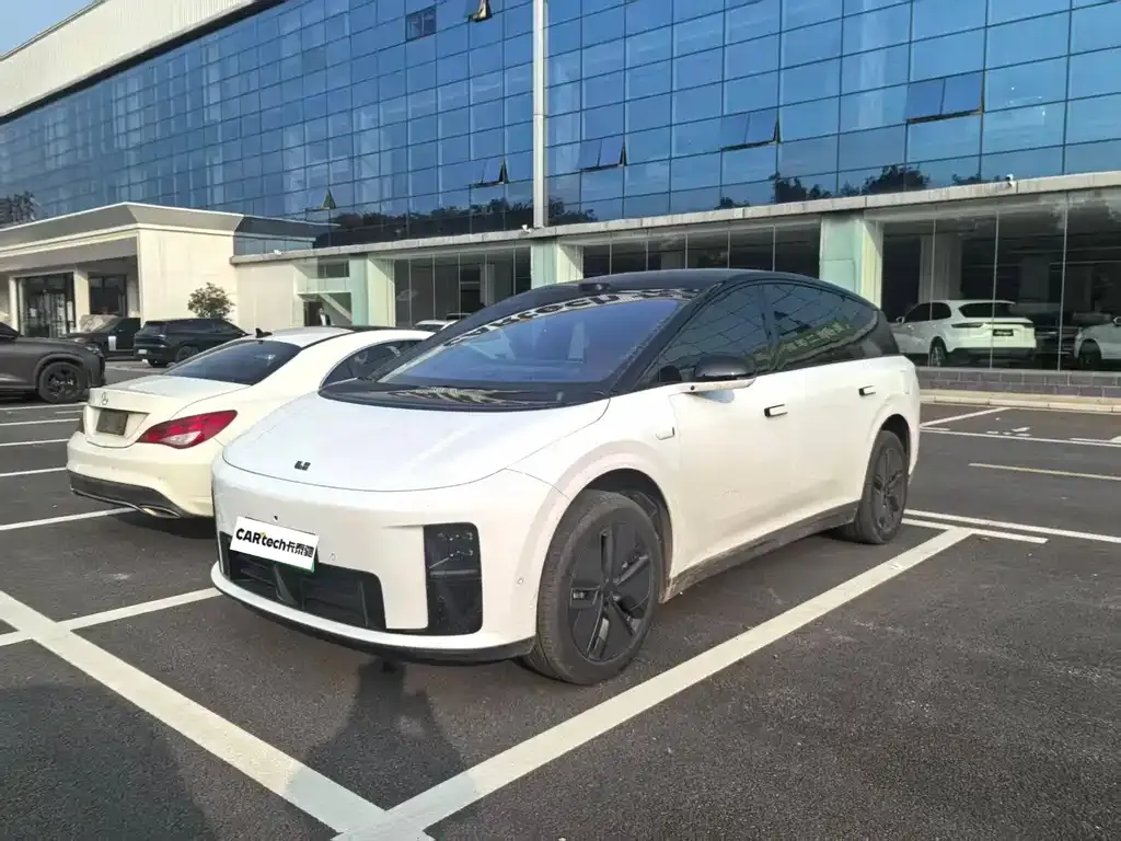 Li Auto i8 2025 из CN, фото 1