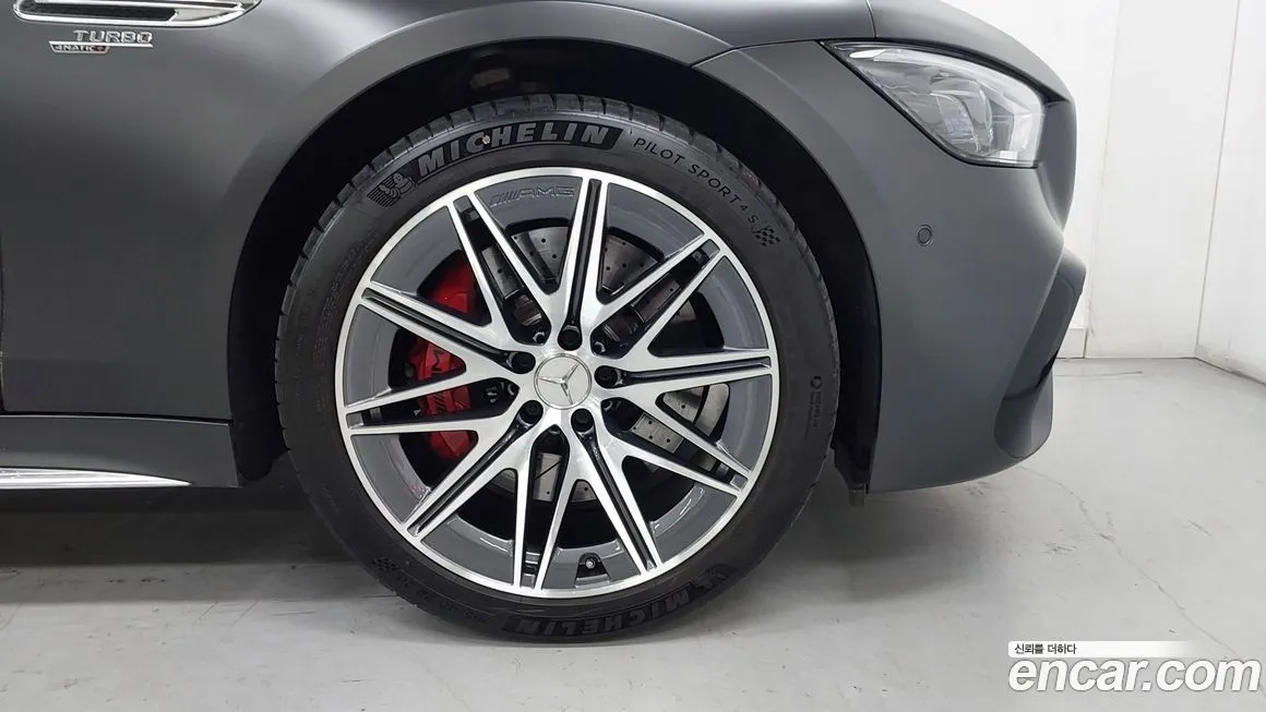 Mercedes-Benz AMG GT — фото 5
