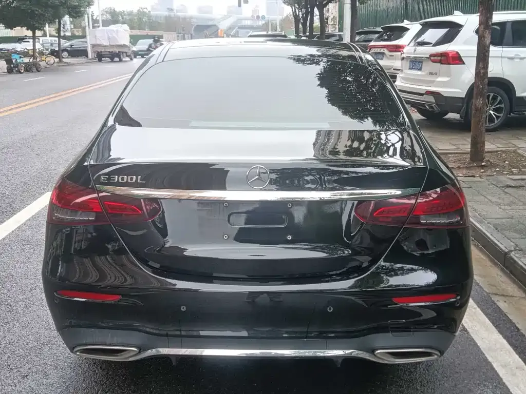 Mercedes-Benz E-Class 2023 из CN, фото 10